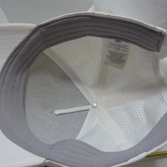 Alo District Trucker Hat Unisex WHITE Embroidered Logo Baseball Cap Hat One Size - Picture 5 of 7